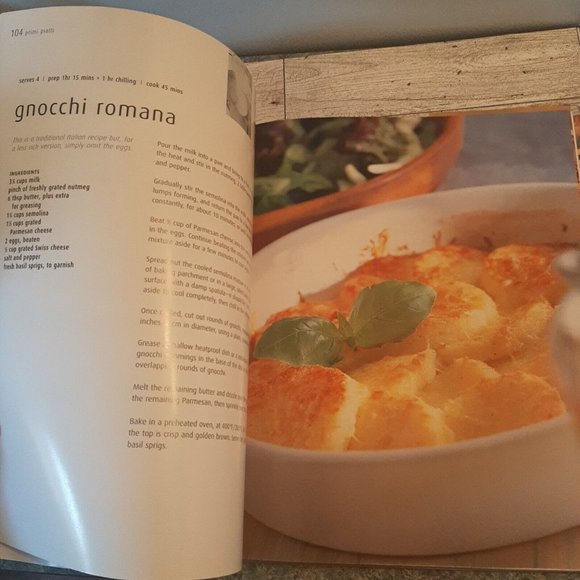 The Italian Cookbook by Parragon Books 2009 Hardcover with Dust Jacket - Picture 10 of 13